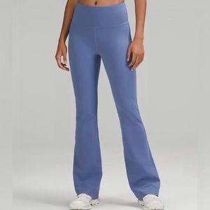 Lululemon Groove Pant SHR Flare Sz 8